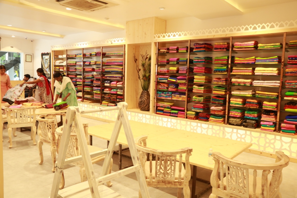 Gadwal pattu saree boutique in vijayawada