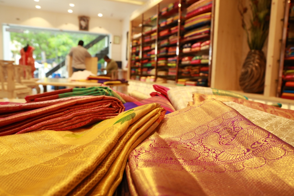 Latst gadwal saree collections in Vijayawada