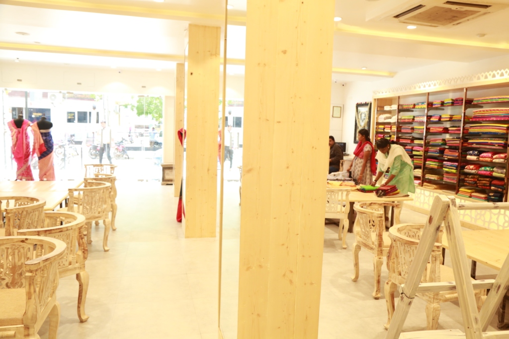 Lenin saree boutiques in Vijayawada